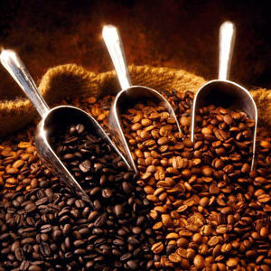 Мировые излишки кофе достигли 4-летнего максимума